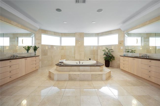 3425 Saddlebrook Ln, House other with 5 bedrooms, 6 bathrooms and null parking in Weston FL | Image 19