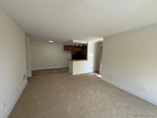 UNIT-8 - 432 Edgehill Ln, Condo with 2 bedrooms, 1 bathrooms and 1 parking in Oceanside CA | Image 8