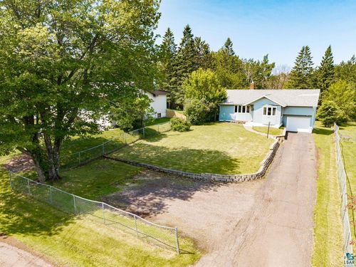 809 N Robin Ave, Duluth, MN, 55811-2530 | Card Image