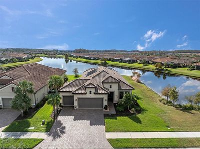 WELCOME HOME TO LUXURY LIVING | Image 1