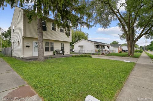25356 Blair St, Roseville, MI, 48066-4428 | Card Image