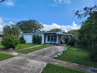 1777 Oasis Avenue, House other with 2 bedrooms, 1 bathrooms and null parking in DELTONA FL | Image 2