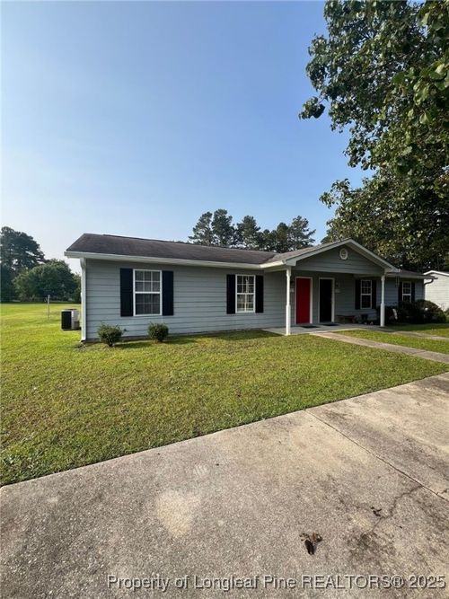 207 Centipede Ln, Raeford, NC, 28376-5803 | Card Image