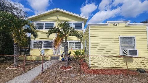 202-922 14th St, West Palm Beach, FL, 33401-2570 | Card Image