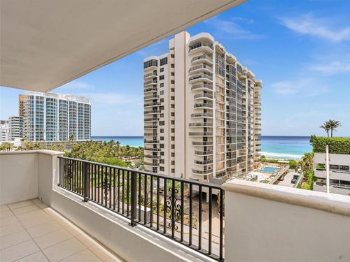 701-6422 Collins Ave, Miami Beach, FL, 33141-4690 | Card Image