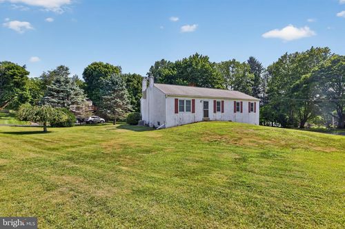 493 Mcgregor Dr, WEST CHESTER, PA, 19380-1121 | Card Image