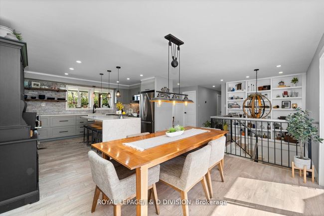 15 Malone Rd, House other with 6 bedrooms, 5 bathrooms and 4 parking in Jacksons Point ON | Image 10