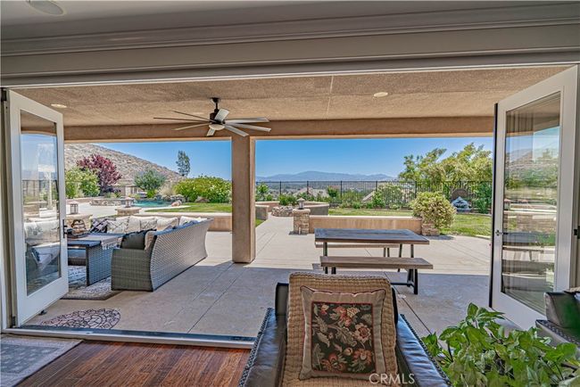 22348 Driftwood Ct, House other with 5 bedrooms, 5 bathrooms and 2 parking in Santa Clarita CA | Image 39