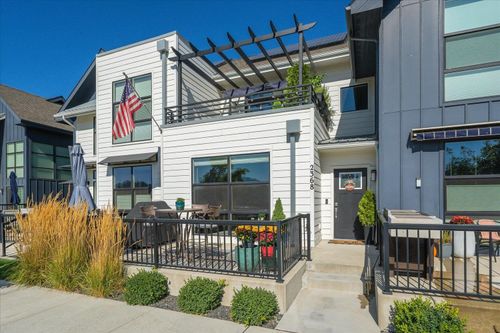 2368 W Centennial Pl, Spokane, WA, 99201-3134 | Card Image