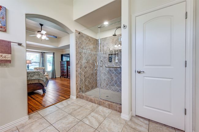Walk in shower | Image 32