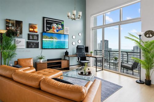3617-133 Ne 2nd Ave, Miami, FL, 33132-2904 | Card Image