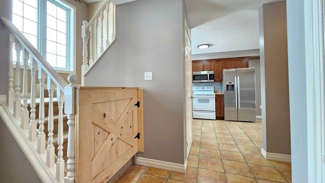 3 - 2614 11 Avenue, Townhouse with 3 bedrooms, 3 bathrooms and 2 parking in Wainwright AB | Image 5