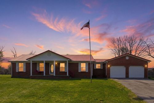 1143 Breezy Ln, Berea, KY, 40403-8659 | Card Image