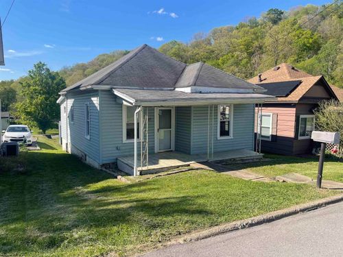 807 Indiana Avenue, Nutter Fort, WV, 26301-4561 | Card Image