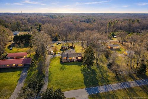 179 Sunset Hills Rd, Robbins, NC, 27325-7639 | Card Image