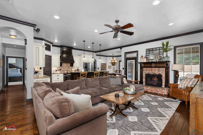 200 Beavers Bend Rd, House other with 4 bedrooms, 2 bathrooms and null parking in Marshall TX | Image 10