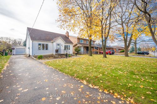 bsmt-25 Wallasey Ave, North York, ON, M9M1E1 | Card Image