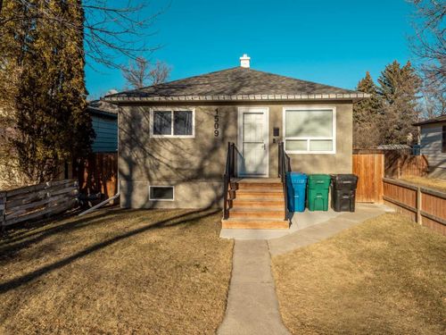1509 4 Ave N, Lethbridge, AB, T1H0L4 | Card Image