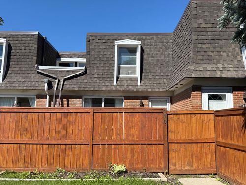 110-330 Canterbury Drive Sw, Calgary, AB, T2W1H6 | Card Image