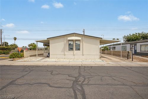 5512 Aldama Rd, Las Vegas, NV, 89122-3383 | Card Image