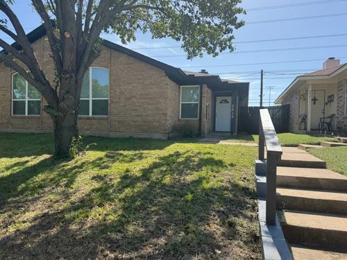 2612 Sherry St, Arlington, TX, 76014-1775 | Card Image
