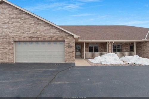 18-1242 Pond View Circle, LAWRENCE, WI, 54115 | Card Image