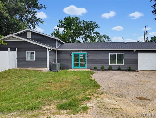 8904 Dusty Dr, Pevely, MO, 63070-1930 | Card Image