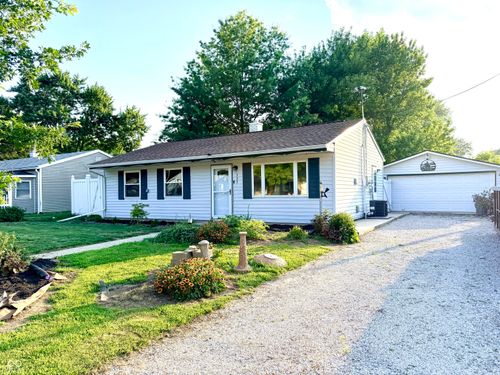 323 Fairlane Dr, Crawfordsville, IN, 47933-2131 | Card Image