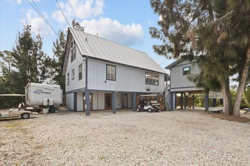 16490 Sw Indiana Ave, CEDAR KEY, FL, 32625-6119 | Card Image