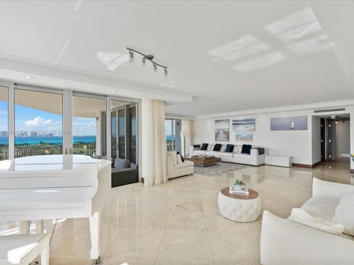 18a-5660 Collins Ave, Miami Beach, FL, 33140-2457 | Card Image