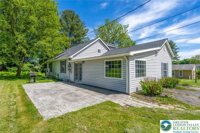 7112 Howell Ter, House other with 4 bedrooms, 2 bathrooms and null parking in Stroudsburg PA | Image 28