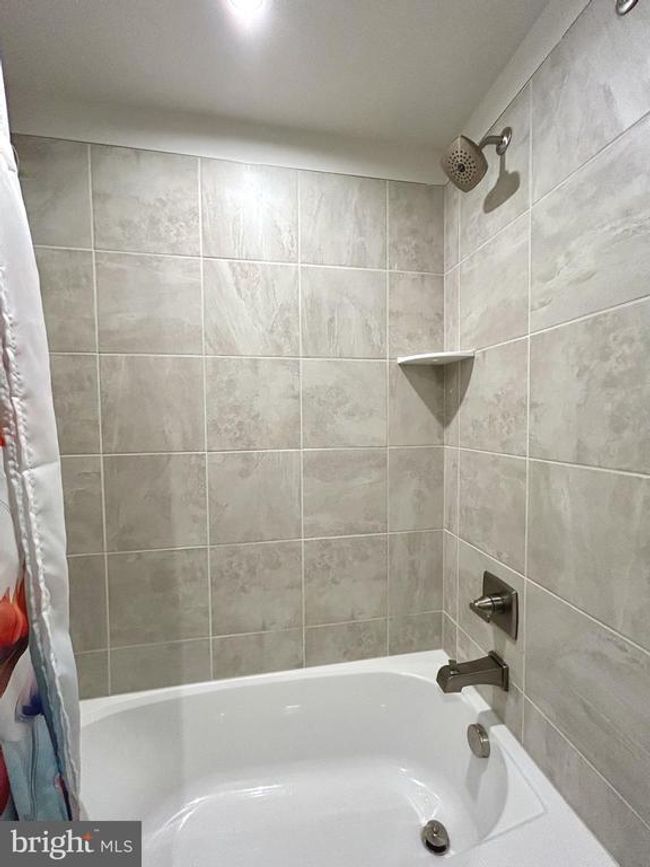 17 Perspective Pl, House other with 3 bedrooms, 3 bathrooms and null parking in HEDGESVILLE WV | Image 42