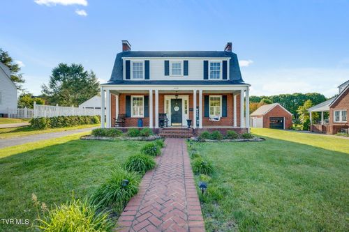 1608 Crescent Dr, Kingsport, TN, 37664-2260 | Card Image