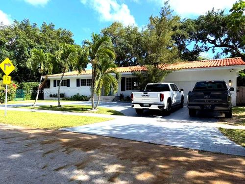 1760 Ne 139th St, North Miami, FL, 33181-1319 | Card Image