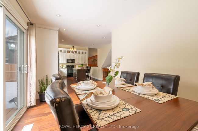 28 Renfield Cres, House other with 3 bedrooms, 3 bathrooms and 2 parking in Whitby ON | Image 14