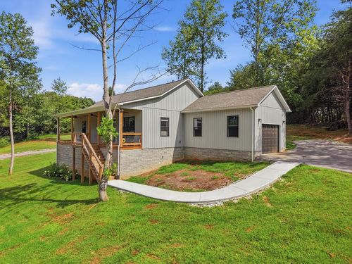 70 River Oaks Dr, Sparta, TN, 38583 | Card Image