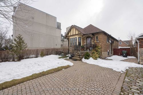 6 Park Hill Rd, Toronto, ON, M6C3M9 | Card Image