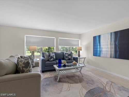 7205-1084 Forest Lakes Dr, NAPLES, FL, 34105-2294 | Card Image