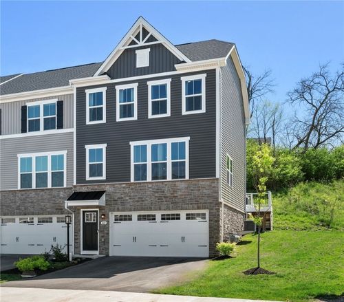 468 Greenwood Dr, Canonsburg, PA, 15317-5266 | Card Image