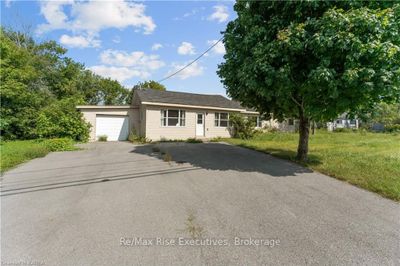 4999 Bath Rd, House other with 3 bedrooms, 1 bathrooms and 7 parking in Loyalist ON | Image 1