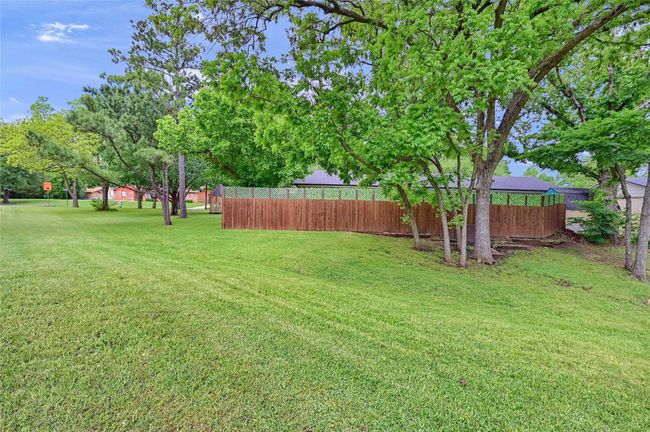 2805 Windsor Dr, House other with 3 bedrooms, 2 bathrooms and null parking in Sherman TX | Image 33