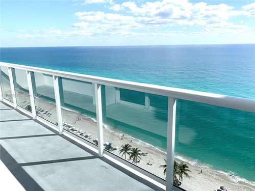 2105-3140 S Ocean Dr, Hallandale Beach, FL, 33009 | Card Image