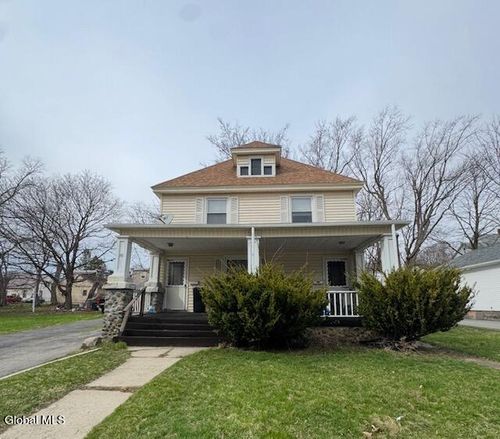 10 4th St, Amsterdam, NY, 12010-2712 | Card Image