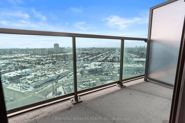 1812 - 7171 Yonge St, Condo with 2 bedrooms, 1 bathrooms and 1 parking in Thornhill ON | Image 20