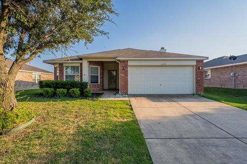 1408 Eagles Nest Trl, Krum, TX, 76249-7527 | Card Image