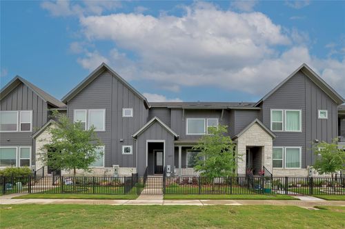 207 Flowers Ave, Hutto, TX, 78634-2457 | Card Image