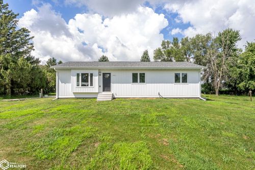 103 N Vine St, Morning Sun, IA, 52640-9418 | Card Image