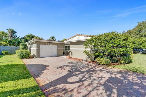 5562 Sw 1st Ct, Plantation, FL, 33317-3561 | Card Image