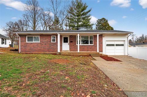 3902 Jane Ave, Saint Ann, MO, 63074-1912 | Card Image