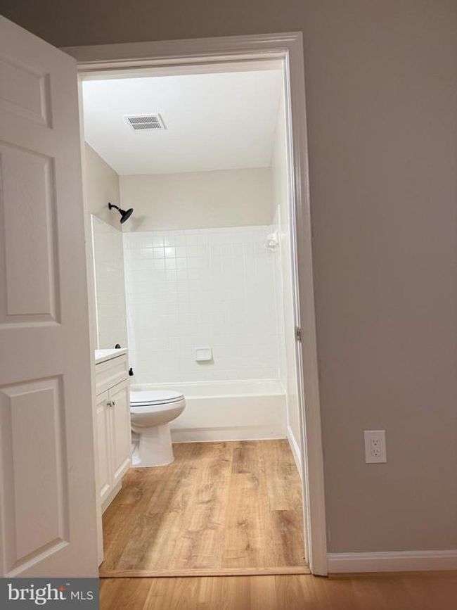 APT-104 - 1061 Gardenview Loop, Condo with 2 bedrooms, 2 bathrooms and null parking in WOODBRIDGE VA | Image 20